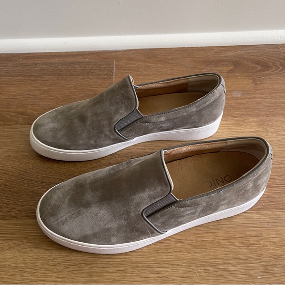Vionic Midi Slip-On Sneaker Shoe Gray Suede Women's Size 8 - Picture 3 of 7